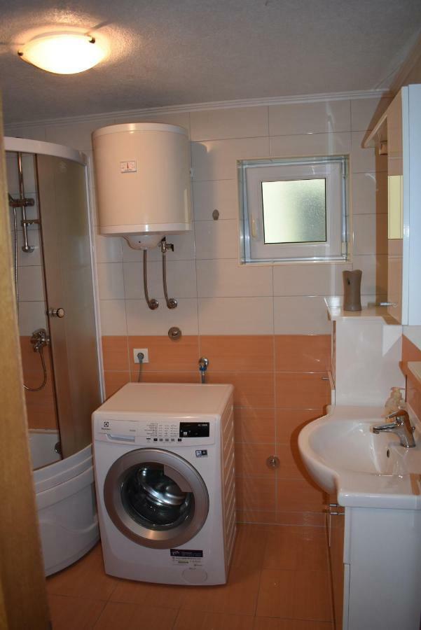 מאקרסקה Apartments Ana מראה חיצוני תמונה